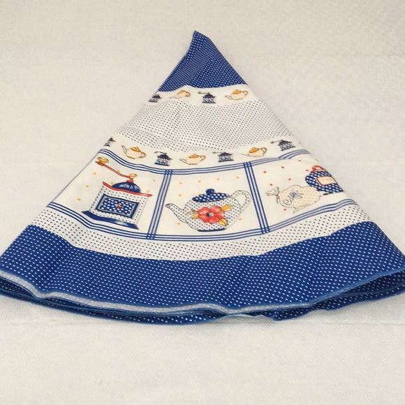 Round Linen Tablecloth & 8 Napins - Picture 2 of 7